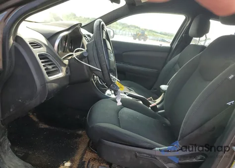 2014 Dodge Avenger Se z USA, uszkodzony, nr VIN 1C3CDZAB1EN196129